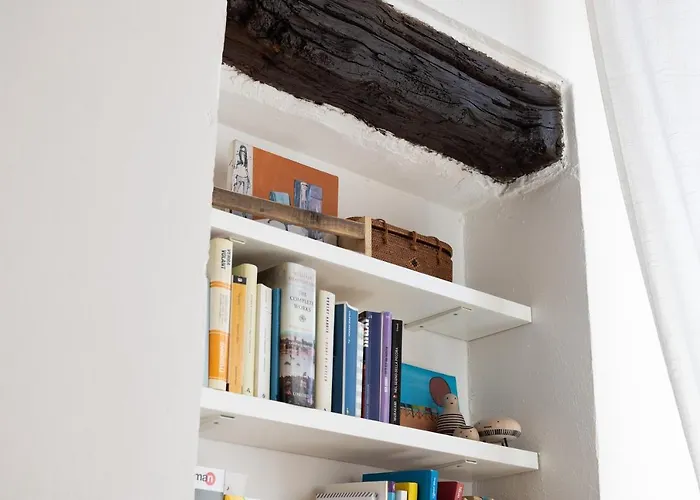 Casanina - The House Of Travelers Daire Como