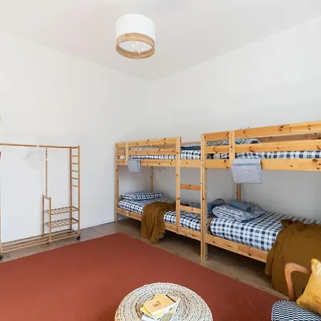 Casanina - The House Of Travelers *