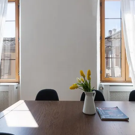 דירה Casanina - The House Of Travelers *