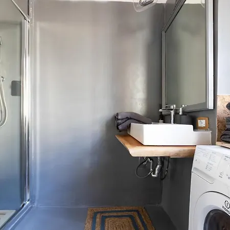 Casanina - The House Of Travelers קומו