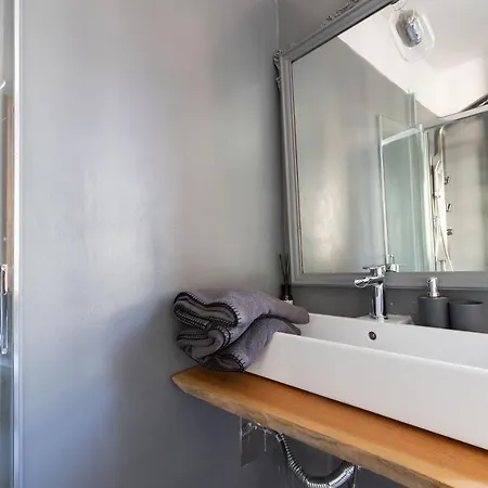 Casanina - The House Of Travelers * קומו