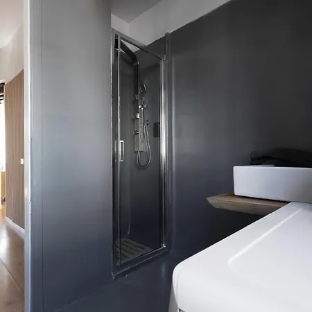 Casanina - The House Of Travelers קומו