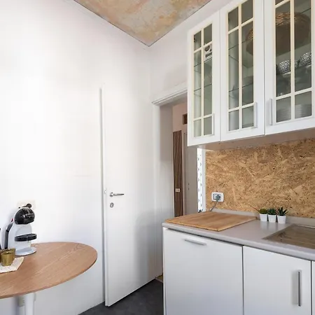 Apartment Casanina - The House Of Travelers Como